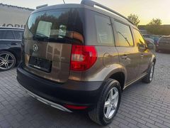 Fahrzeugabbildung Skoda Yeti Active Plus Edition DSG Automatik SCHECKHEF