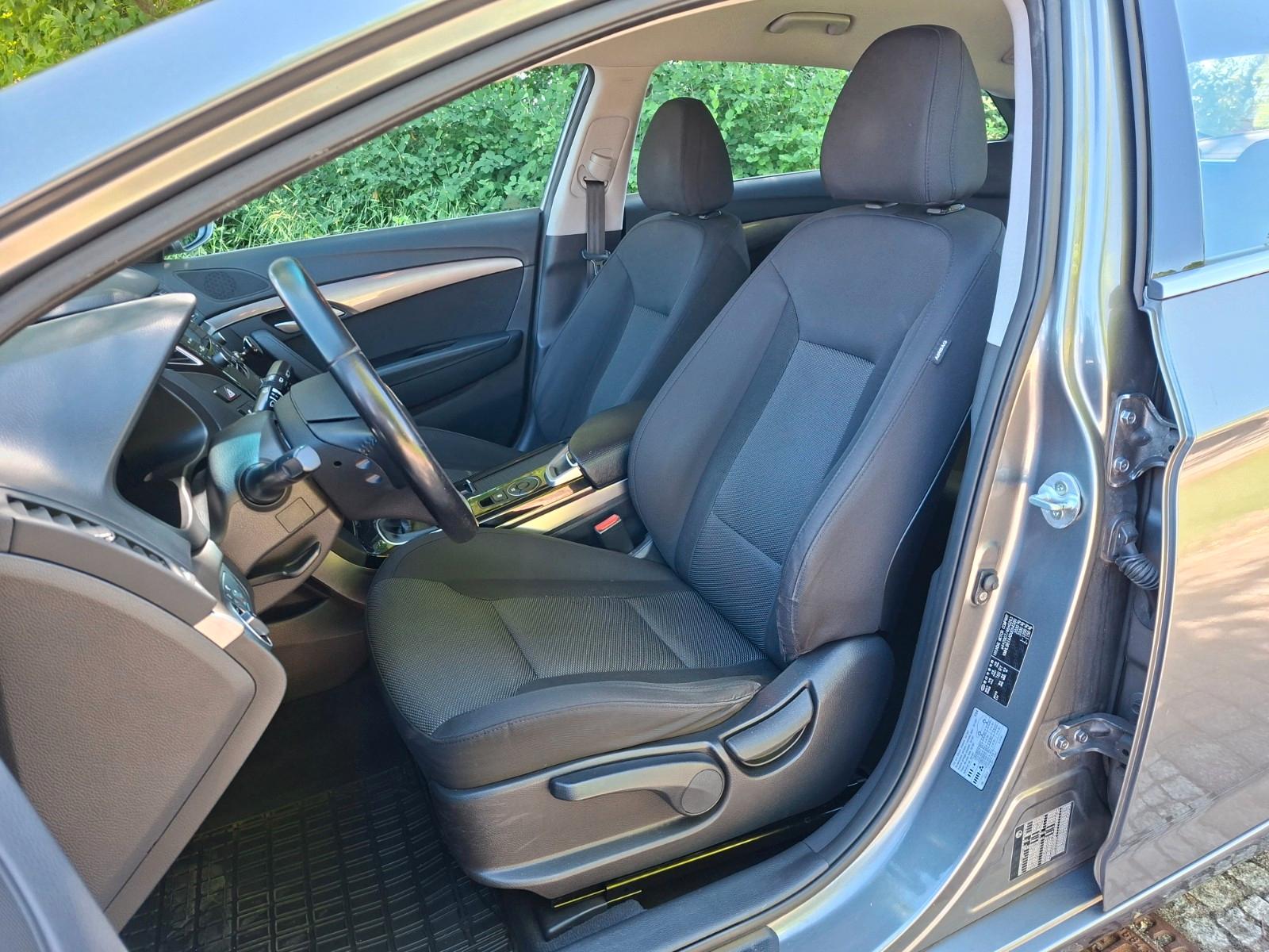 Hyundai i40 2013 — photo 8