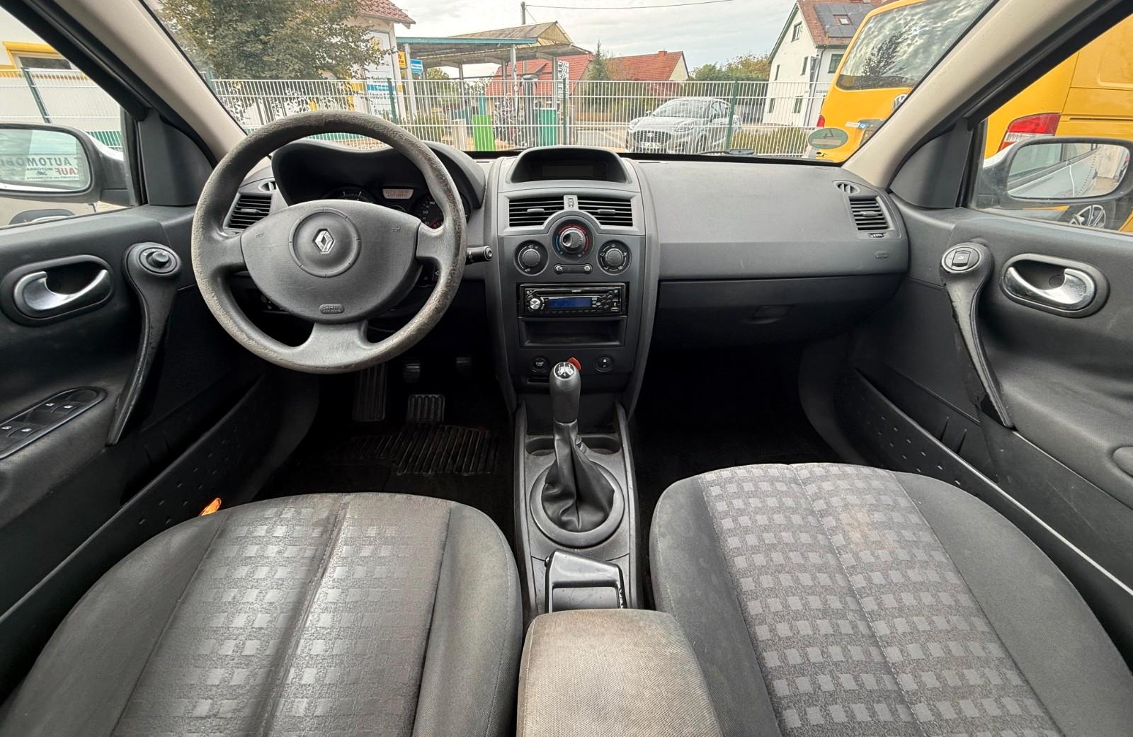 Renault Megane 2007 — photo 12