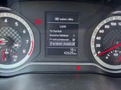 Fahrzeugabbildung Hyundai i10 Select KLIMAANLAGE PDC SITZHEIZUNG TEMPOMAT