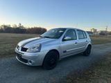 Renault Clio 1.2 <71.000KM> TÜV Neu - Renault Clio: Km 0