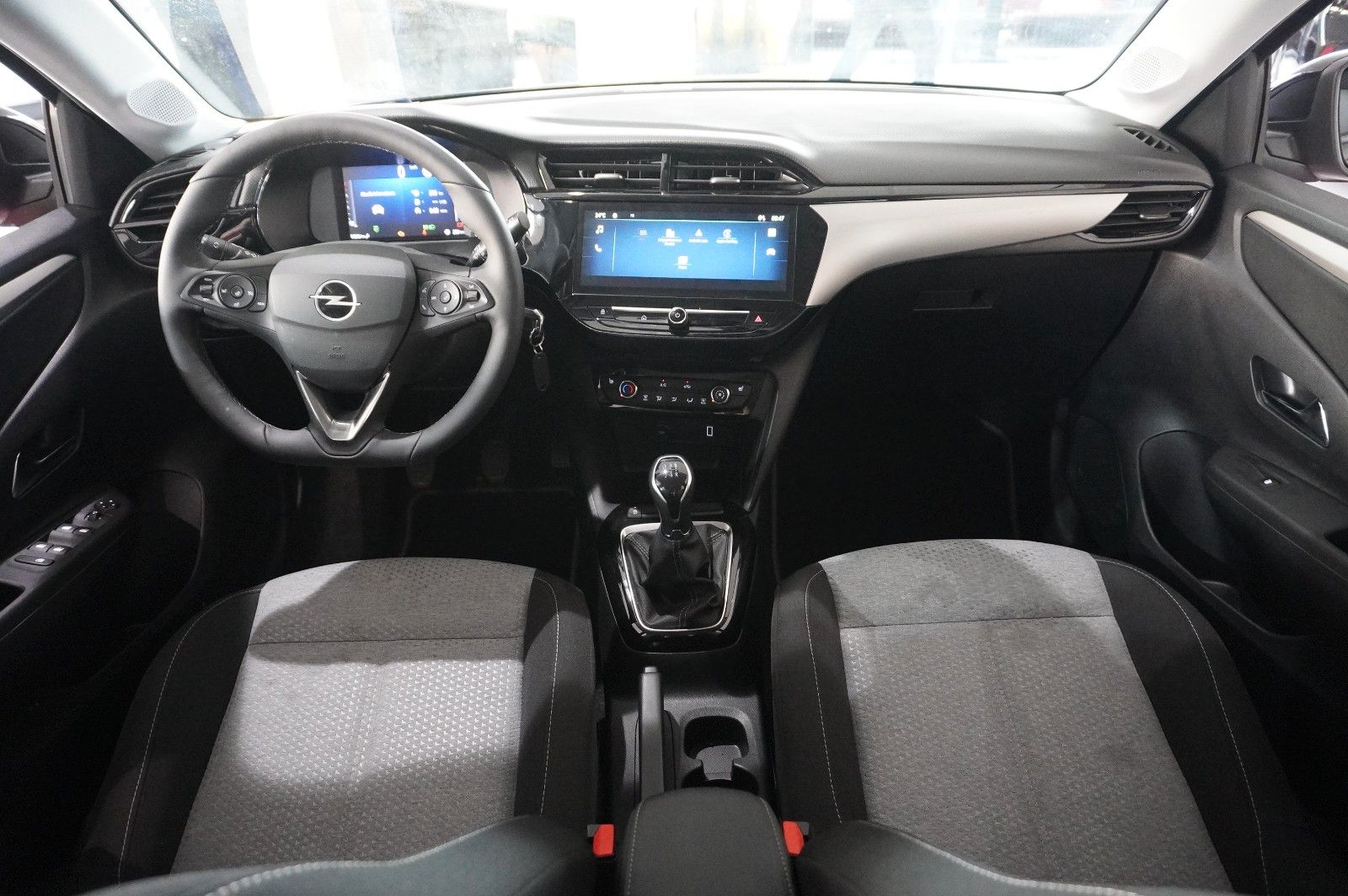 Fahrzeugabbildung Opel Corsa F 1.2 FACELIFT NAVI/LED/KAMERA/VIRTU./DAB+
