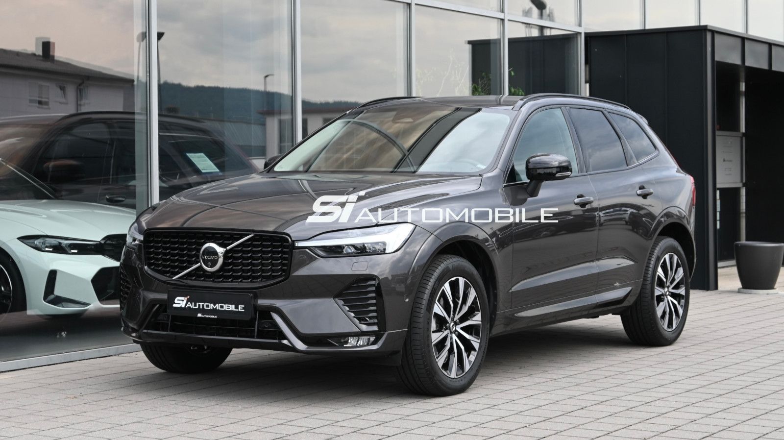 Fahrzeugabbildung Volvo XC60 B4 D Plus Dark °ACC°STANDHEIZ°360°KAM°HARM°