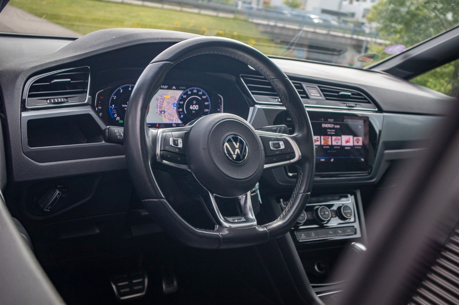 Fahrzeugabbildung Volkswagen Touran Highline R-Line*AHK*DSG*PANO*