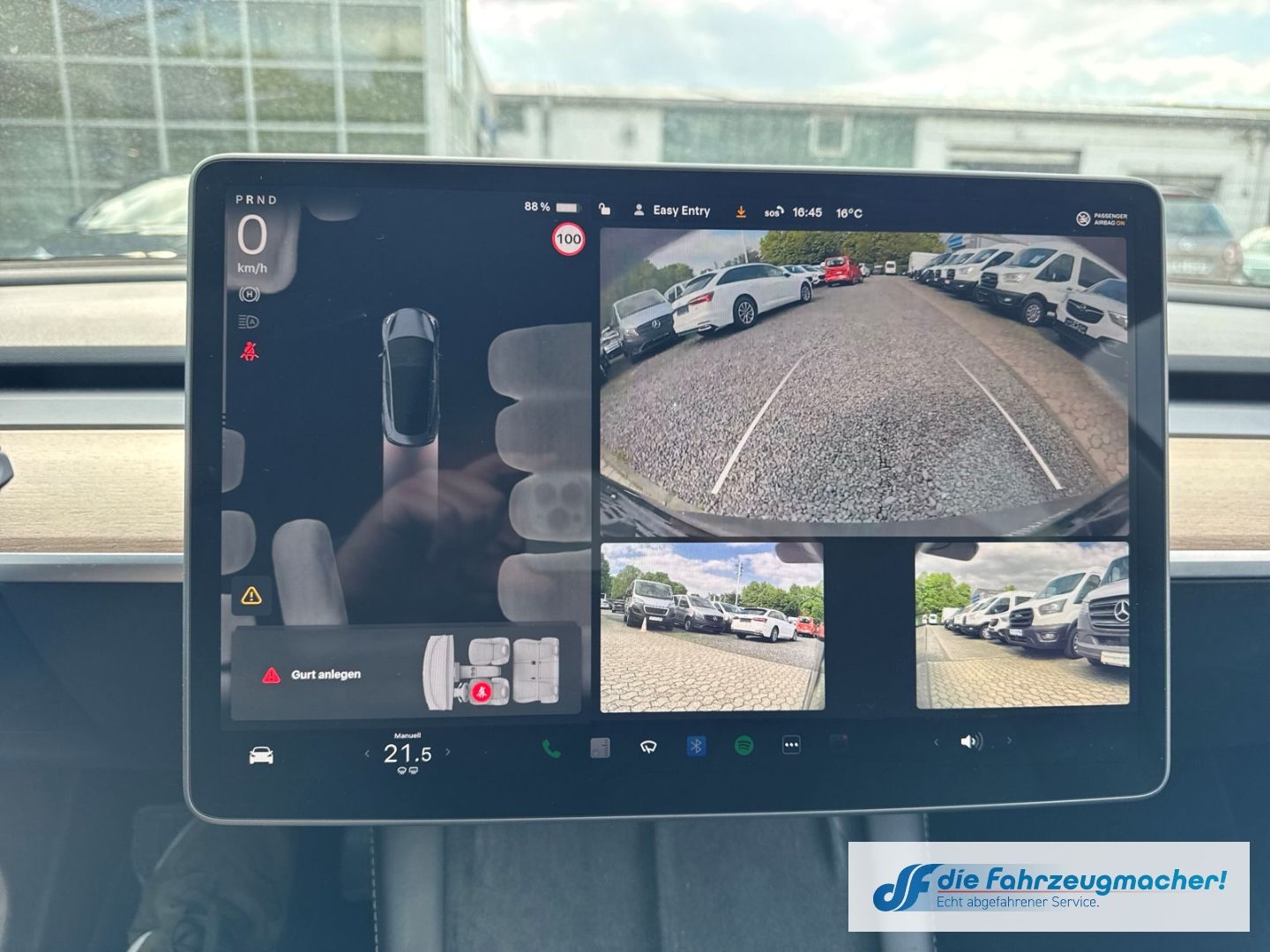 Fahrzeugabbildung Tesla Model 3 RWD Soundsystem ACC El. Heckklap.*UNFALL
