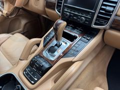 PORSCHE Cayenne Turbo PORSCHE Cayenne Turbo