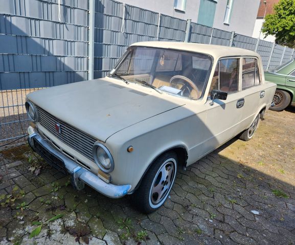 Lada 1200