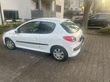 Peugeot 206 Benzin  Baujahr 2009  TÜV 12... - Peugeot 206 in Frankfurt (Main)