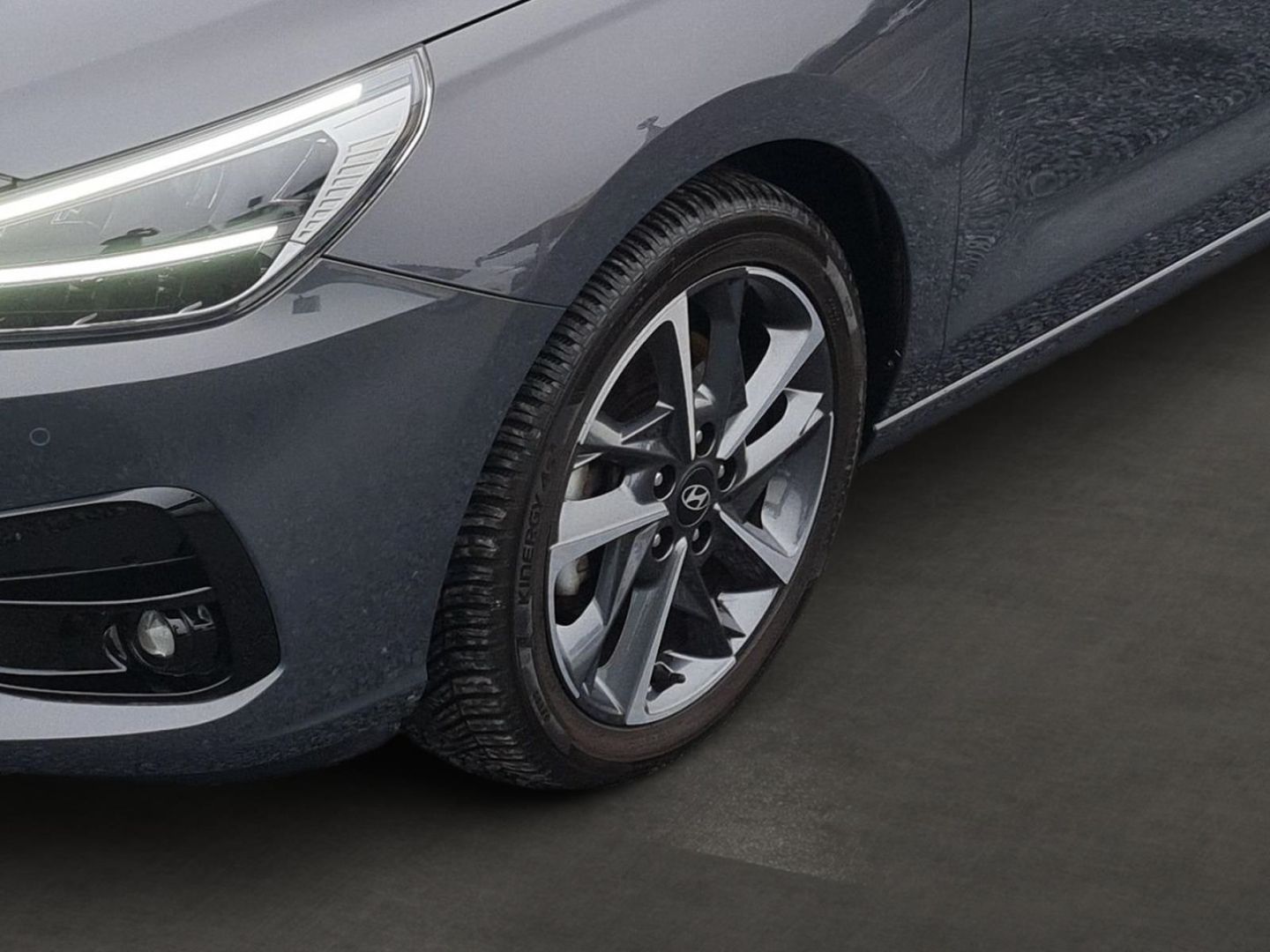 Fahrzeugabbildung Hyundai i30 Advantage 1.5 T-GDI 48V AUT. +ALLWETTER+PANO