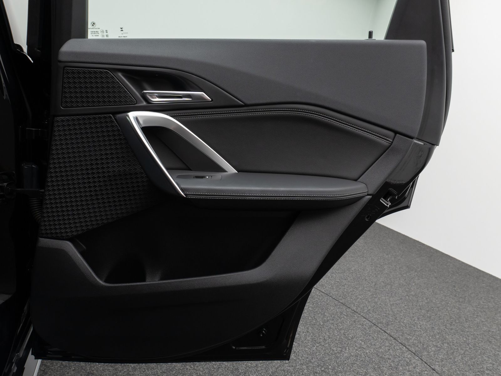 Fahrzeugabbildung BMW X1 sD18i xLine Kamera DAB Komfort Alarm AHK LED