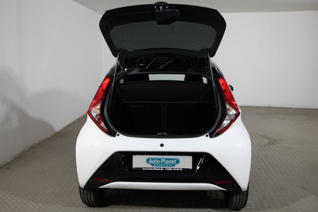 Toyota Aygo 1.0 x-final *CAM*DAB*KLIMA*TEL*