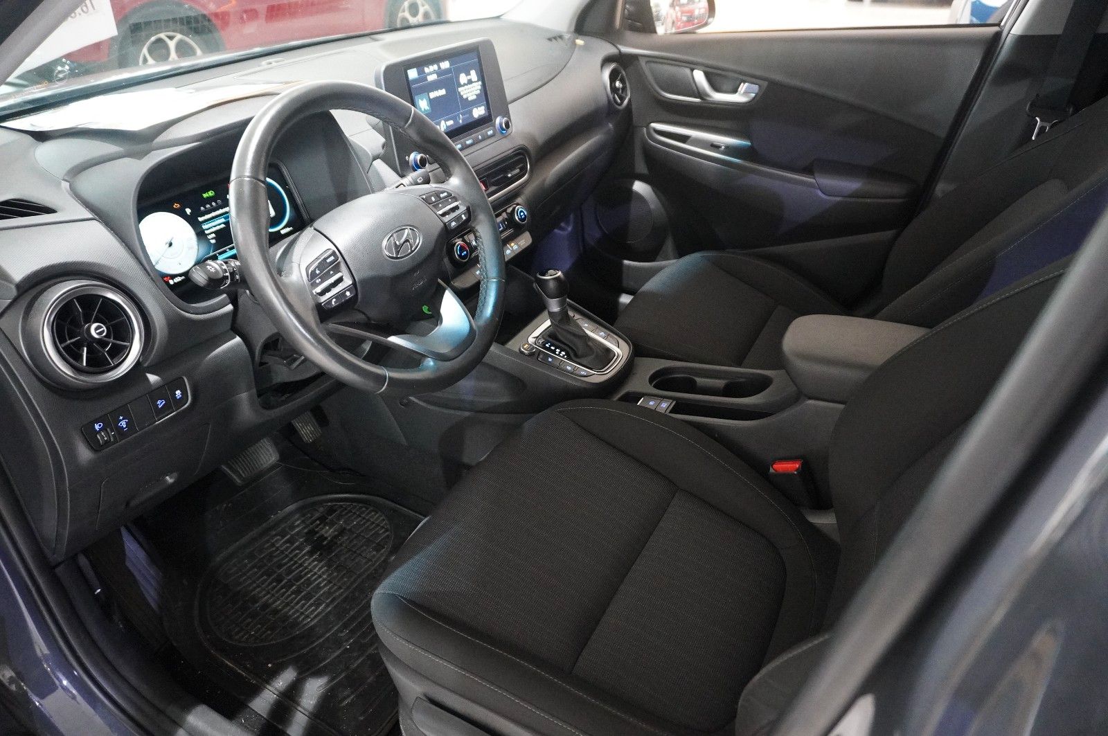 Fahrzeugabbildung Hyundai Kona 1.0 T-GDI STYLE DCT NAVI/LED/KAMERA/VIRTU.