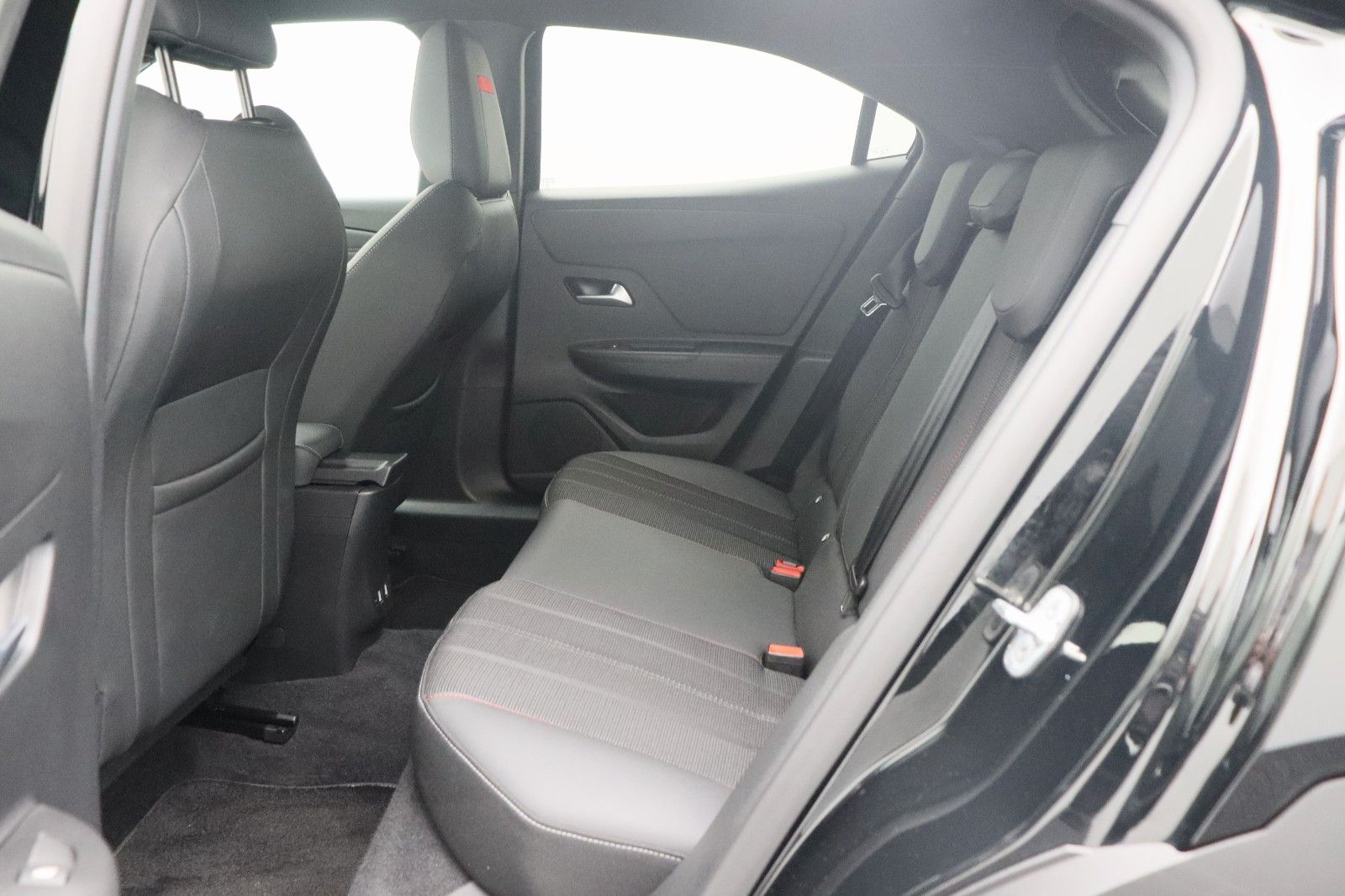Fahrzeugabbildung Opel Mokka e GS Line