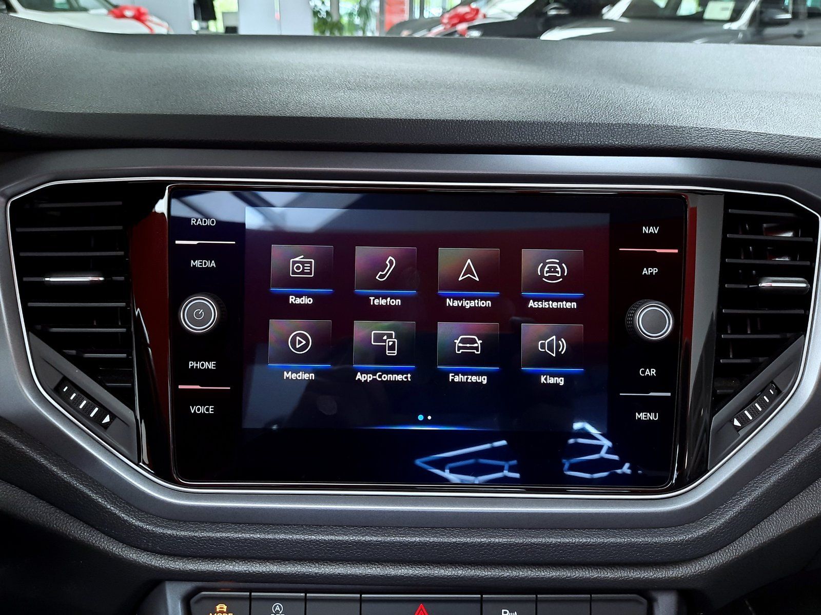 Fahrzeugabbildung Volkswagen T-Roc Cabrio R-Line TSI *AHK*Navi*PDC*ACC*LED*