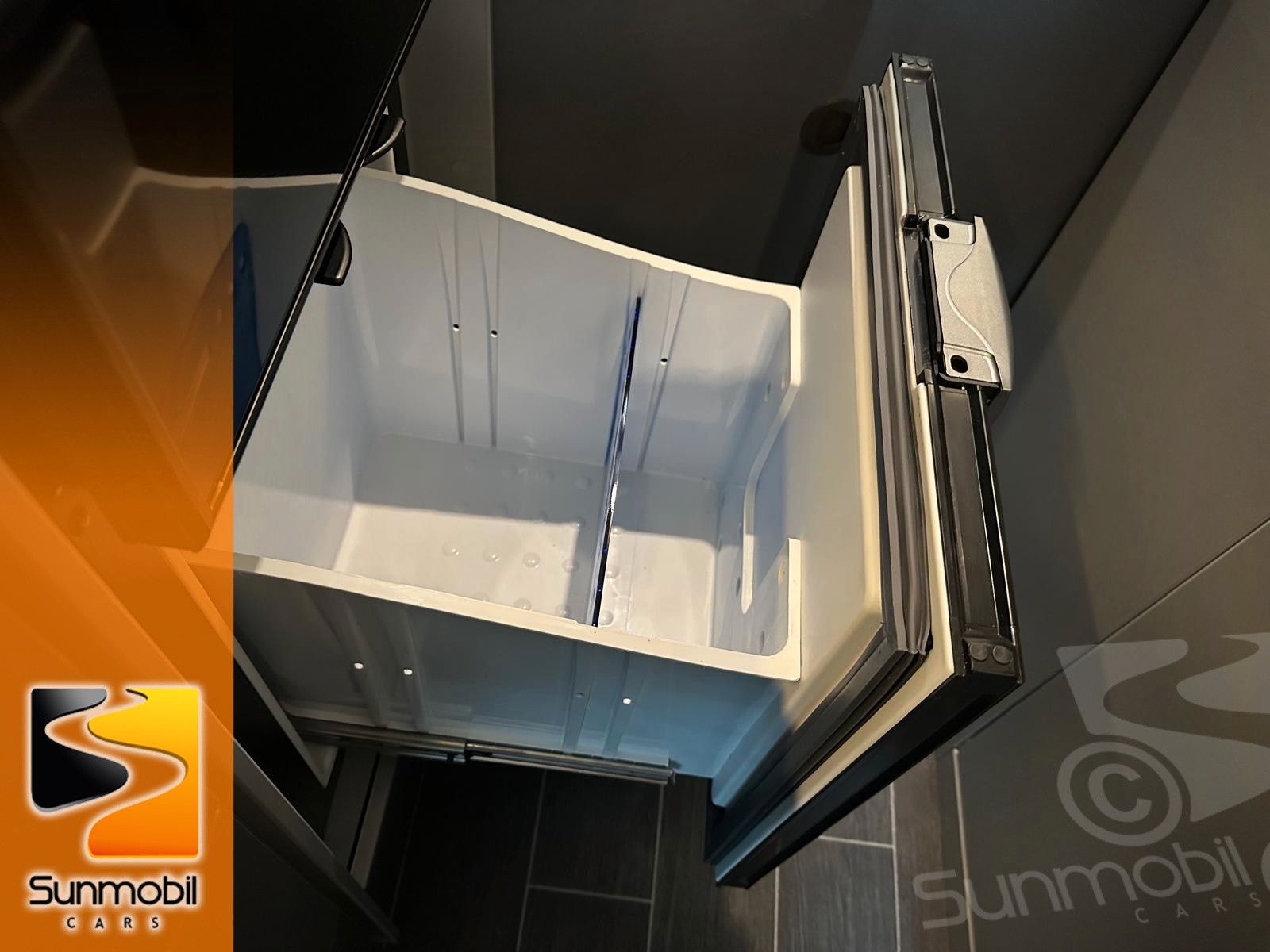 Fahrzeugabbildung Weinsberg CaraTour 600 MQ Automatik 150L Kühlschrank