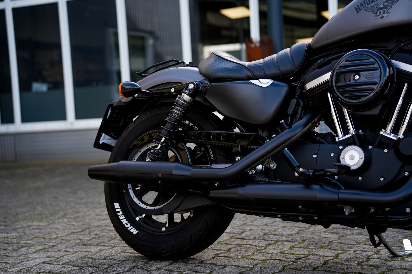 Fahrzeugabbildung Harley-Davidson SPORTSTER XL883N IRON
