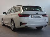 BMW 318 i Advantage Automatik Navi LED Virtual C.  - BMW 318 in Hannover