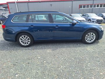 Volkswagen Passat Variant - 8