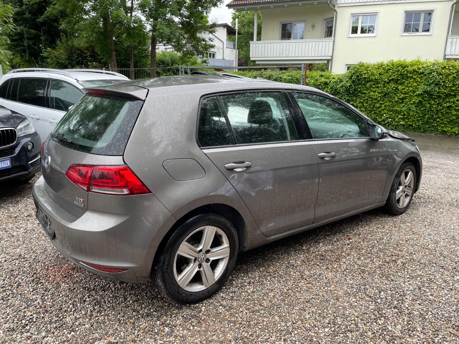 Volkswagen Golf VII