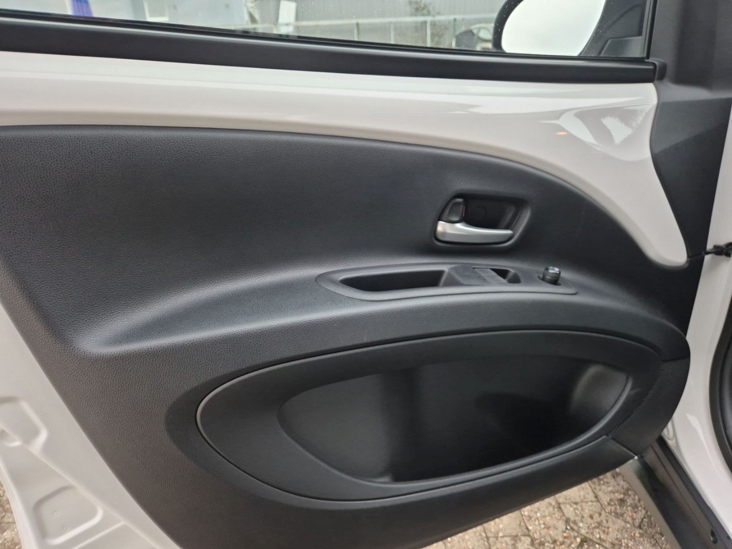 Fahrzeugabbildung Toyota Aygo X AYGO 1,0 Play Apple CarPlay Android Auto