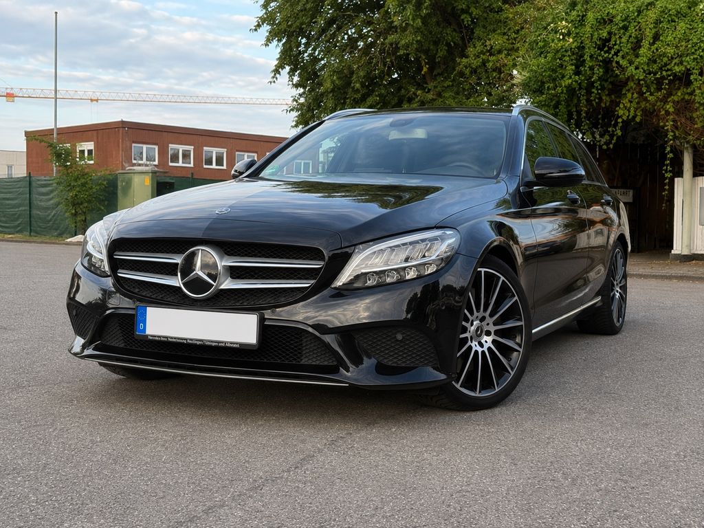 Image of Mercedes-Benz C 300
