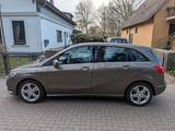 Mercedes-Benz B 180 - - Mercedes-Benz B 180: Von Privat