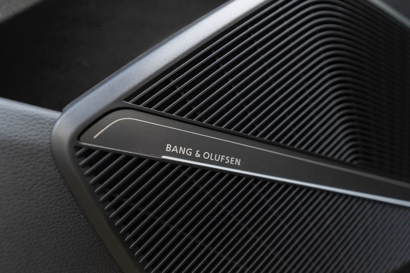 Fahrzeugabbildung Audi SQ5 3.0T SPORTBACK 360° B&O HUD MATRIX ACC PANO