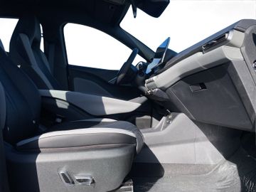 BYD Dolphin Surf 43kWh Boost Kamera+ACC+Navigation+