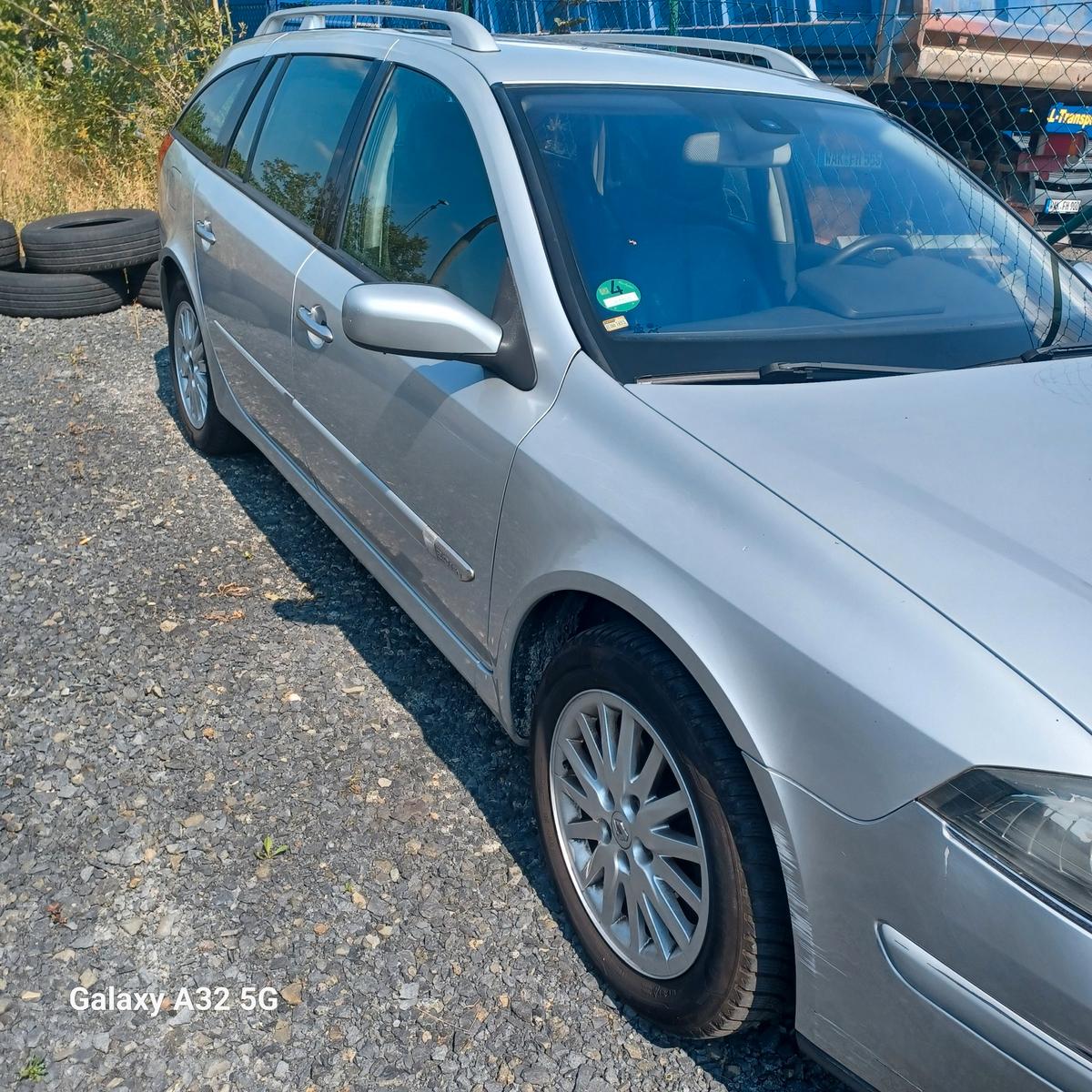 Renault Laguna 2007 — rear view