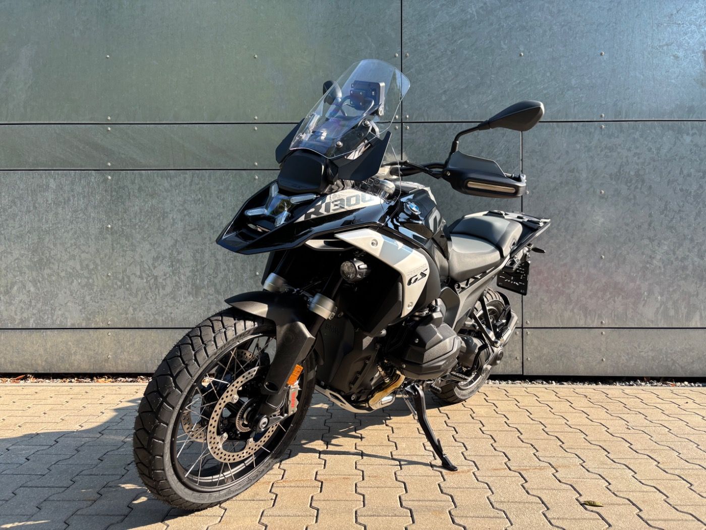 Fahrzeugabbildung BMW R 1300 GS Triple Black ASA inkl. Zubehörgutschei