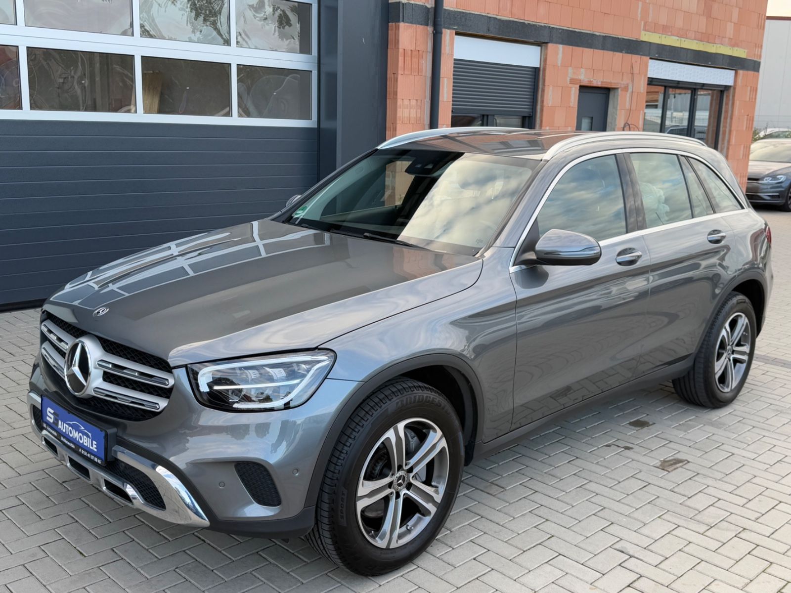 Mercedes Mercedes-Benz GLC 200 4Matic *LED*DISTRONIC*NAVI*A