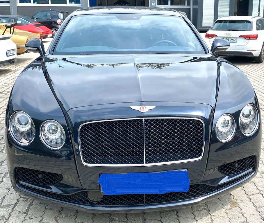 Image of Bentley Flying Spur