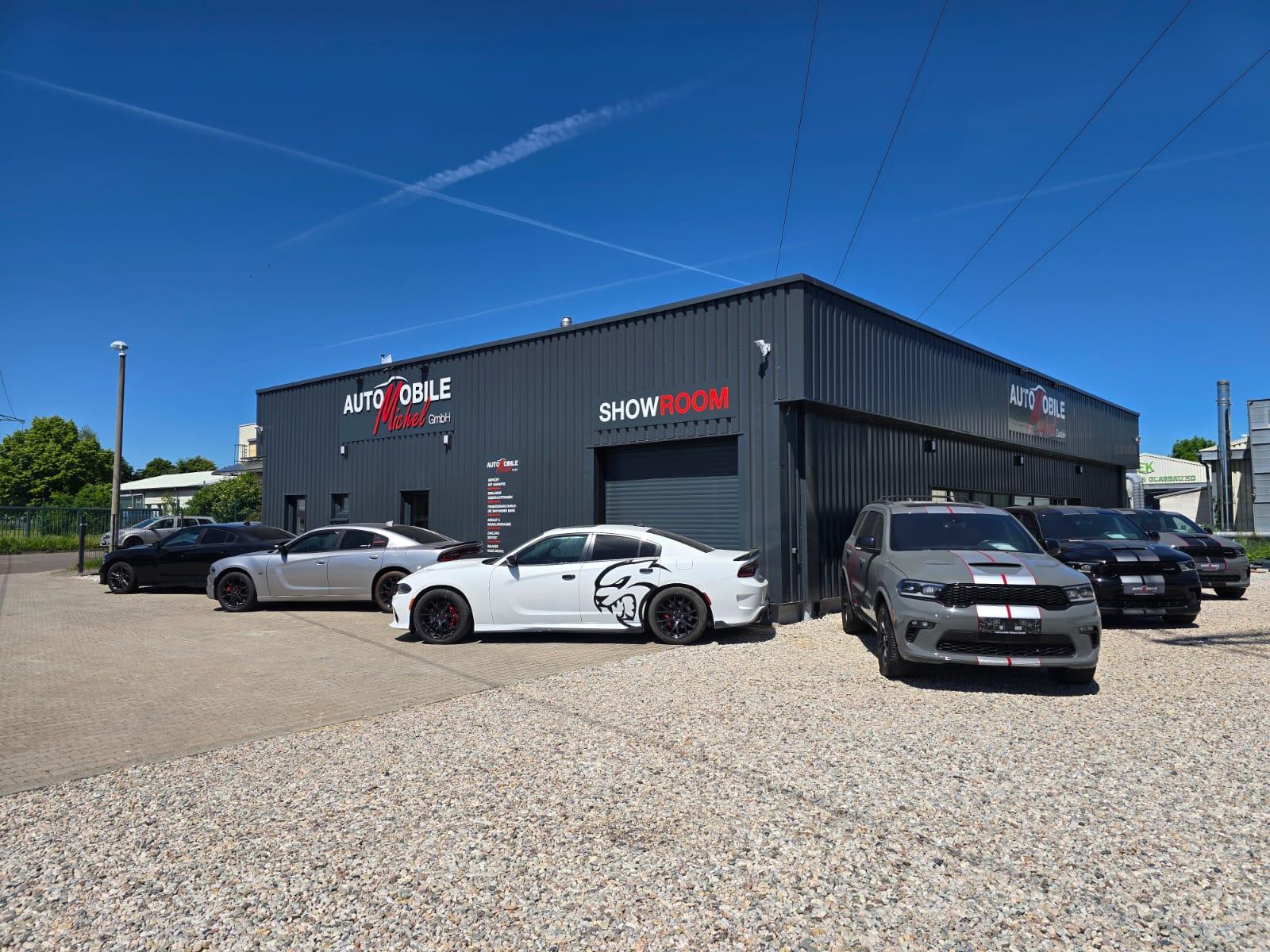 showroom-image-bottom