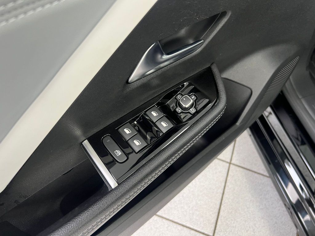 Opel Astra 1.2 Business Elegance KAM*ACC*LED*CarPlay*