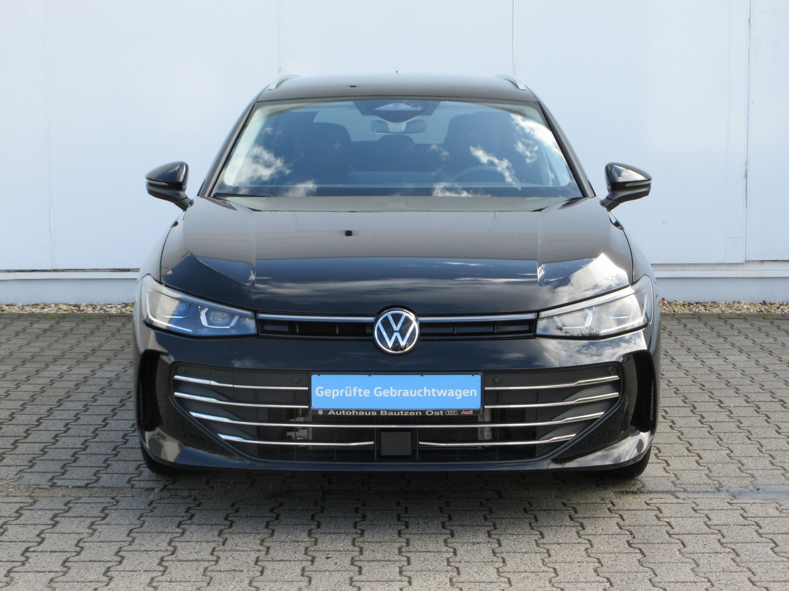 Passat Variant 1.5 eTSI DSG IQ.DRIVE/AHK/MATRIX/