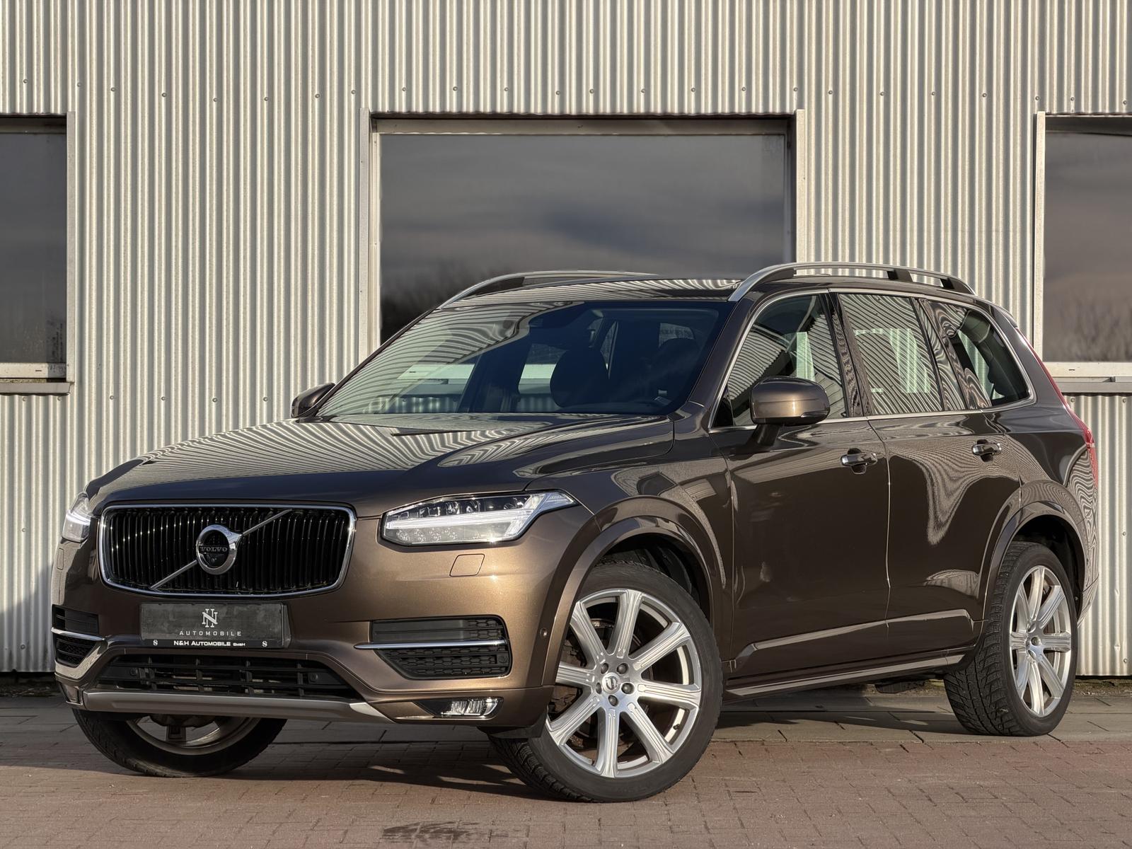 Volvo XC90 Momentum AWD LED Kamera Assistenz 7 Sitze