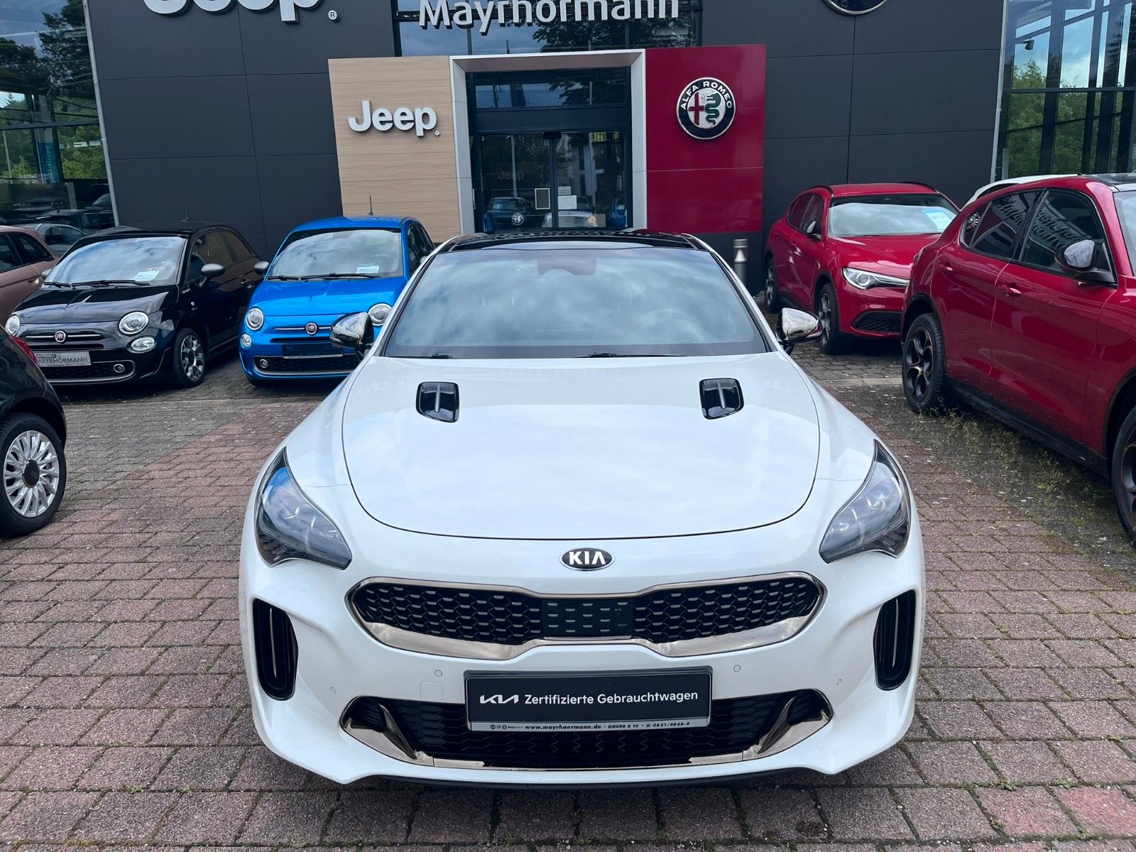 Fahrzeugabbildung Kia Stinger GT 4WD Leder el. Sitze Navi Kamera uvm.