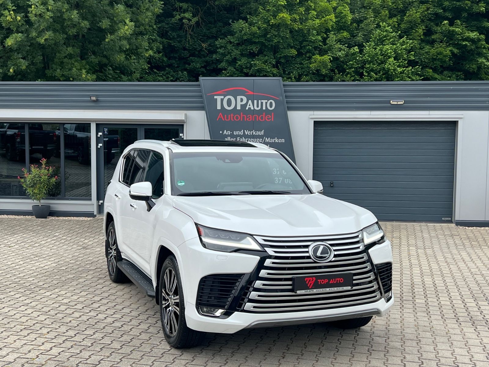 LEXUS LX 500