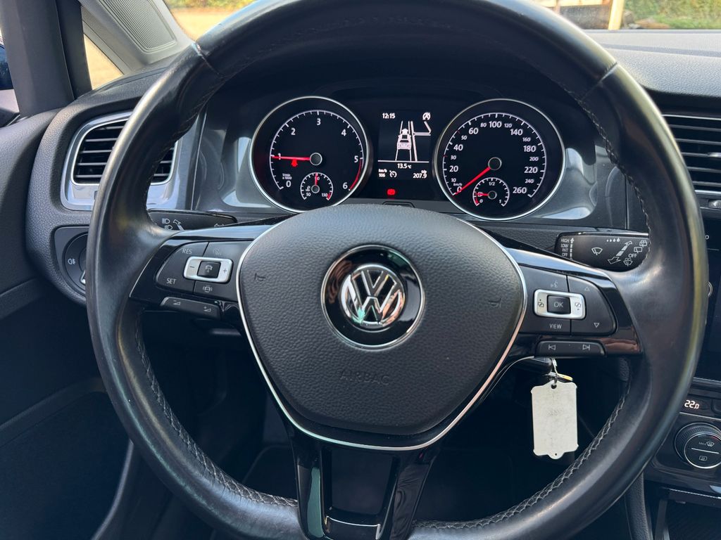 Volkswagen Golf 1.6 TDI Variant ,1.Hand,Standheizung,ACC
