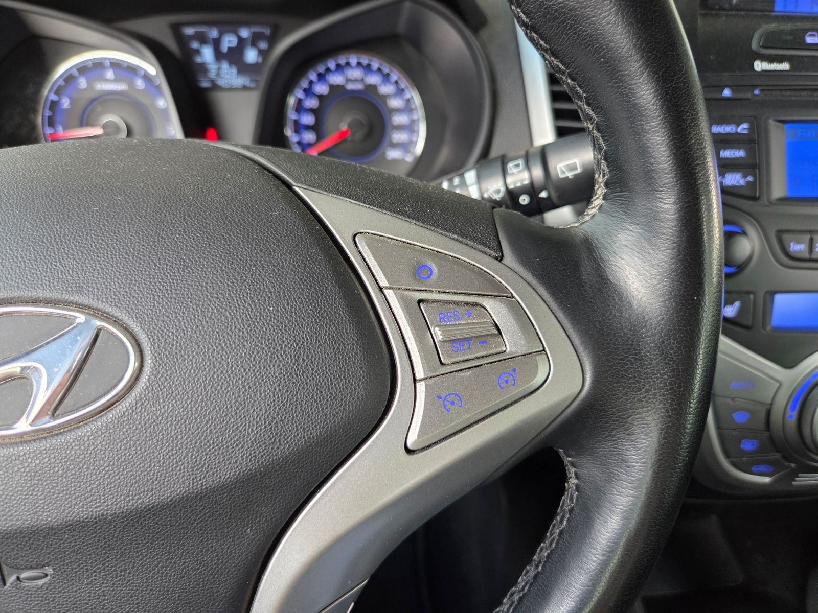 Fahrzeugabbildung Hyundai ix20 Space AHK KLIMA SHZ GRA ALU