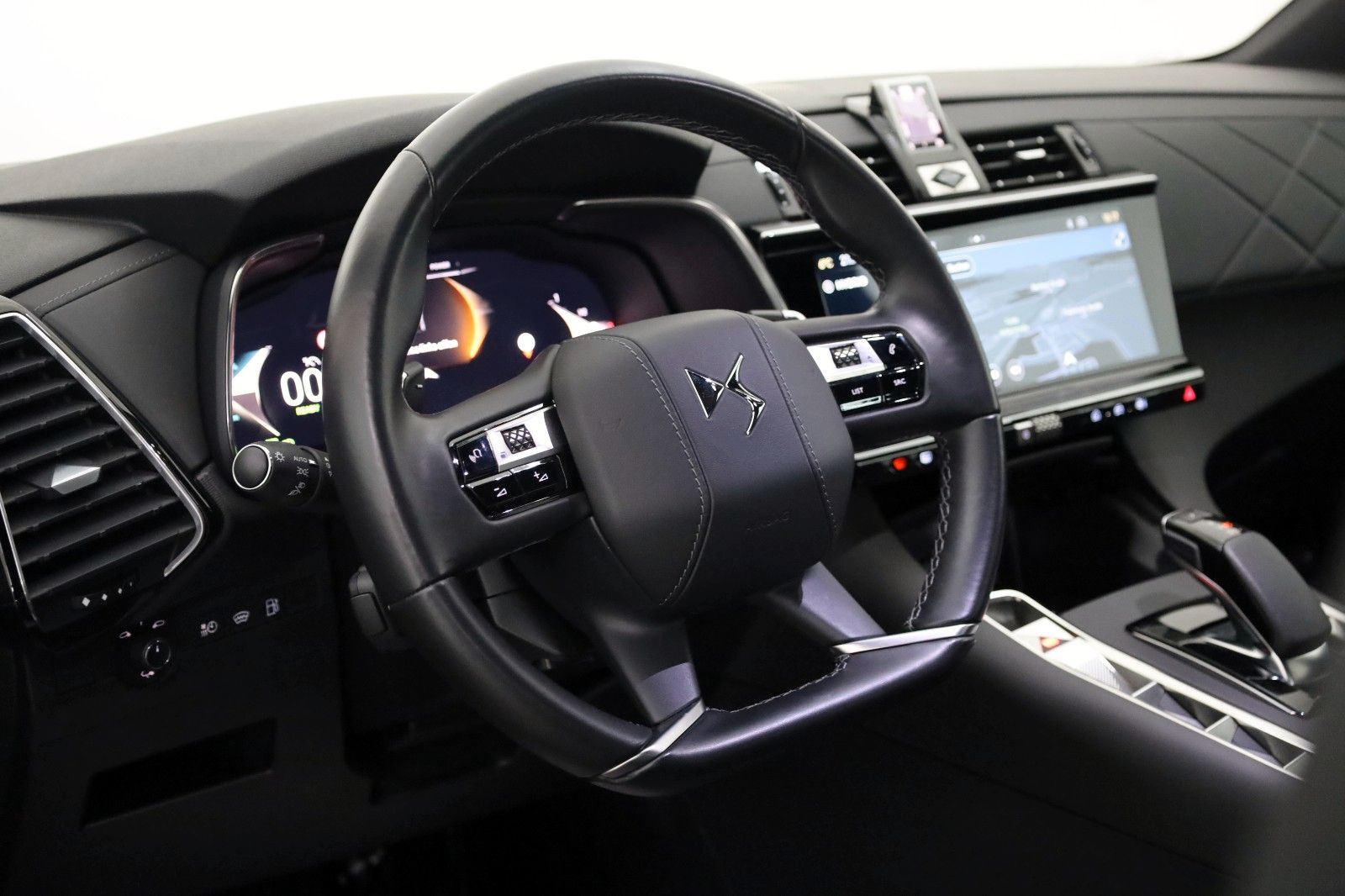 Fahrzeugabbildung DS Automobiles DS7 (Crossback),E-Tense,Rivoli,Leder,Kamera360°
