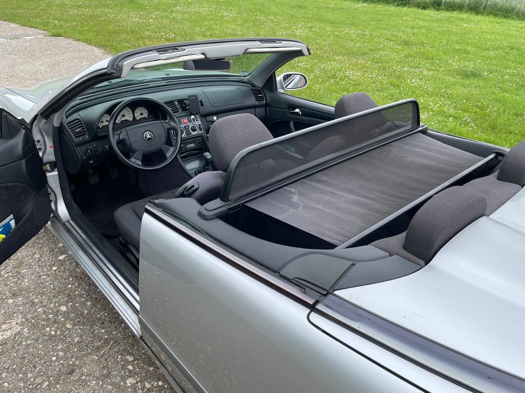 Mercedes-Benz CLK 200