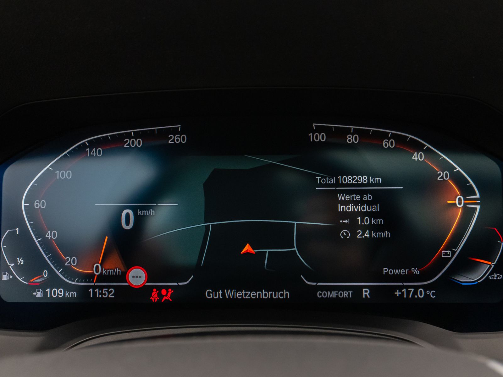 Fahrzeugabbildung BMW 330i Panorama Laser 360°HUD HiFi Komfort Sport