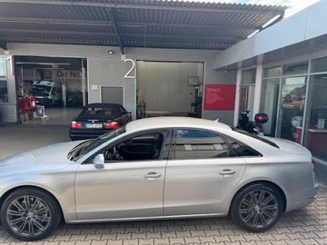 Audi A8 - 5