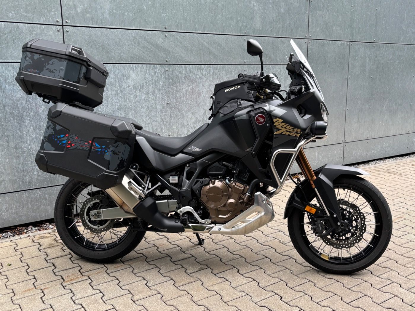 Fahrzeugabbildung Honda CRF 1100 Africa Twin Adventure Sports ES Koffer,