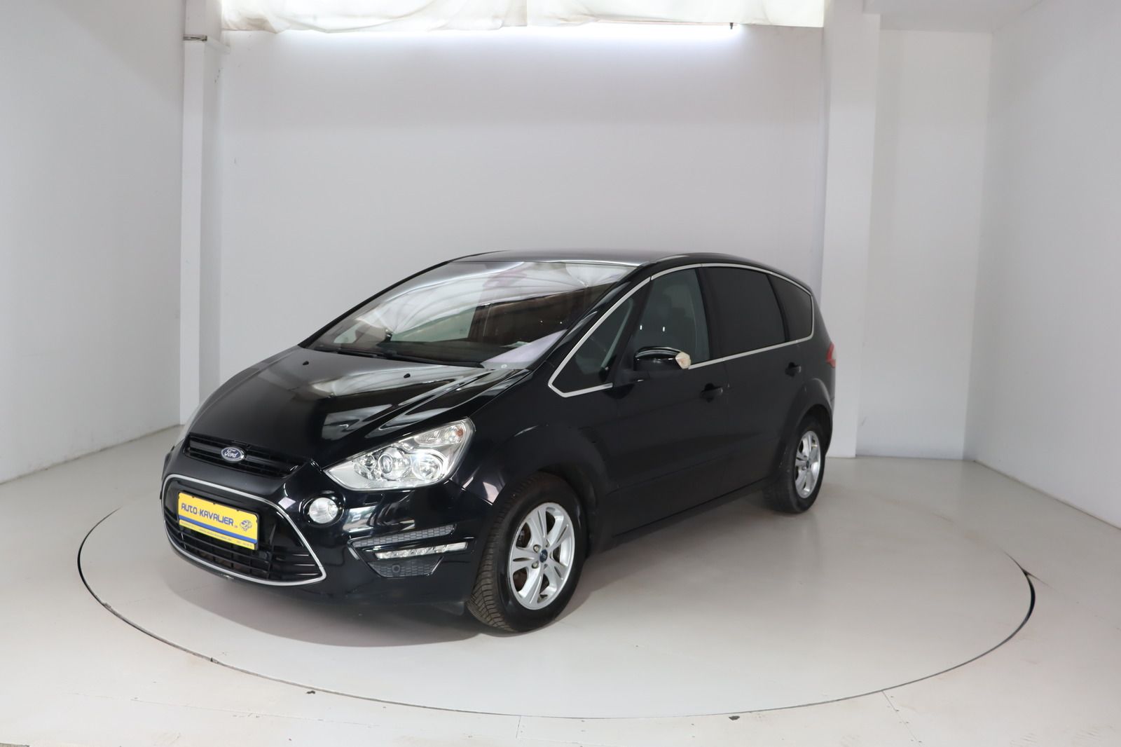 Fahrzeugabbildung Ford S-MAX 2.0 EcoBoost Titanium * RFK * 7-Sitzer