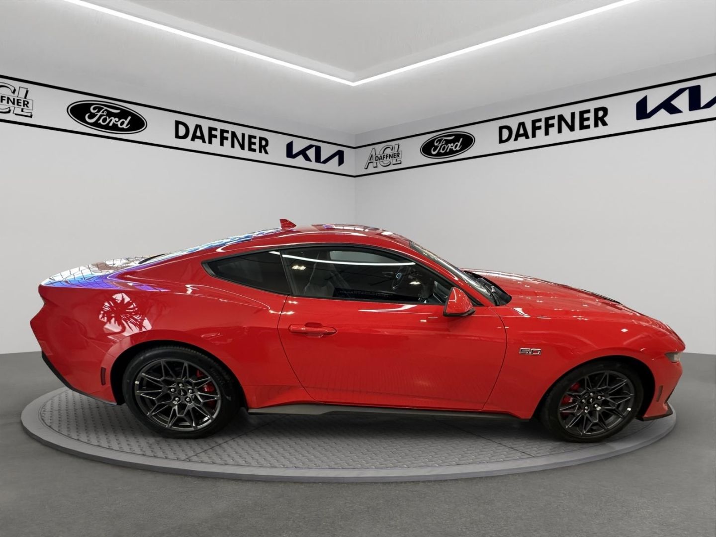 Fahrzeugabbildung Ford Mustang Fastback 5.0 Ti-VCT V8 328 kW GT