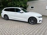 BMW 320i Touring Advantage Auto Advantage - BMW 3er Reihe Gebrauchtwagen in Frankfurt