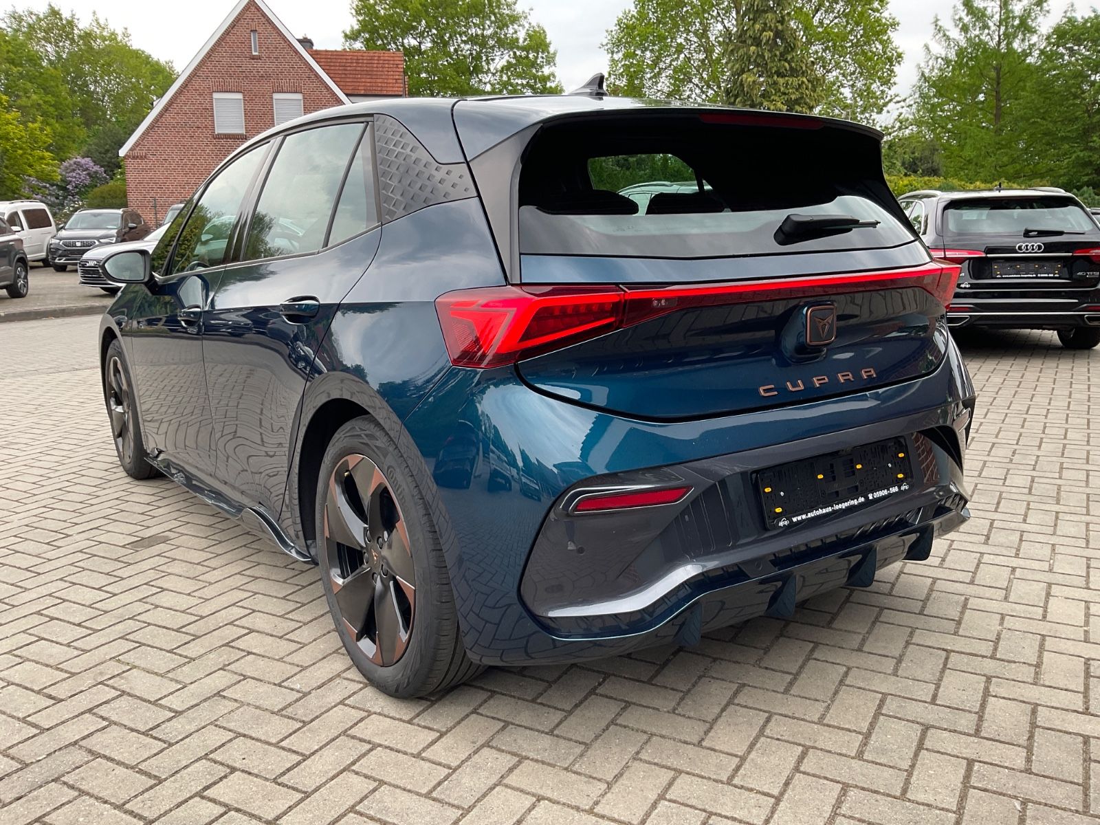 Fahrzeugabbildung CUPRA Born 58 kWh 150 kW,Kamera,Wärmepumpe,LED,Navi