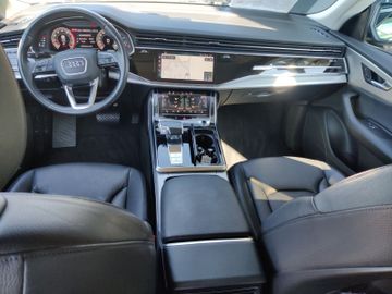 Audi Q8 - 10